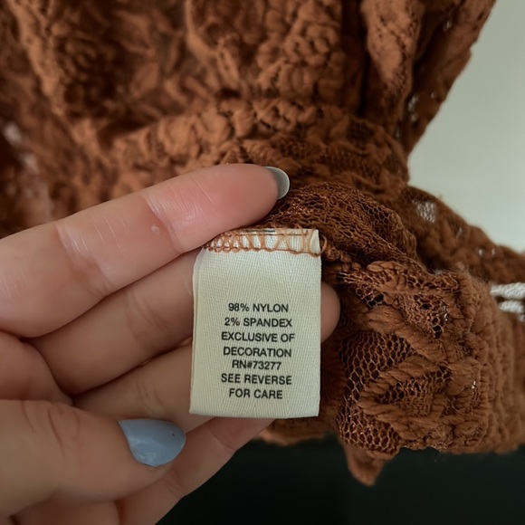 Mudd Floral Lace Tank - Picture 8 of 12